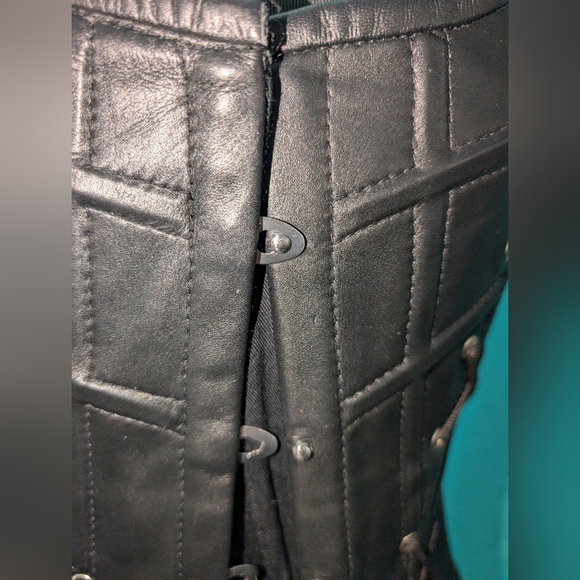 100% Real Leather Women's Black Corset - Picture 8 of 12